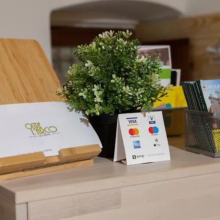 Oltre L'arco Alojamento de Acomodação e Pequeno-almoço 3*